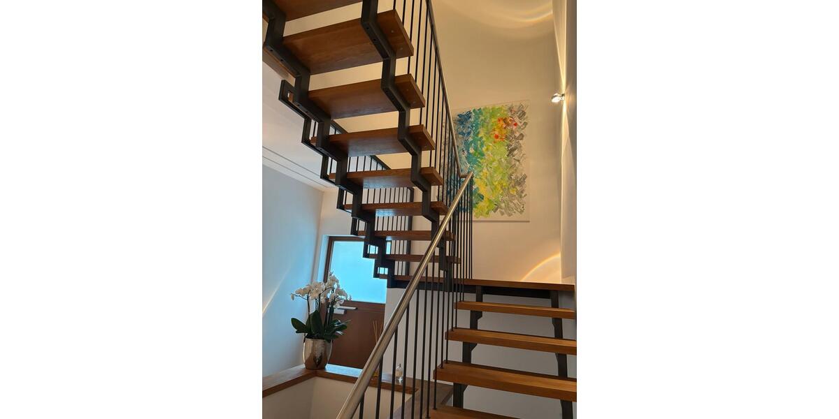 Etagenwohnung Düsseldorf Heerdt - 5 Zimmer, 198 m&sup2;, 1.450.000&euro; | Angebot:27109945