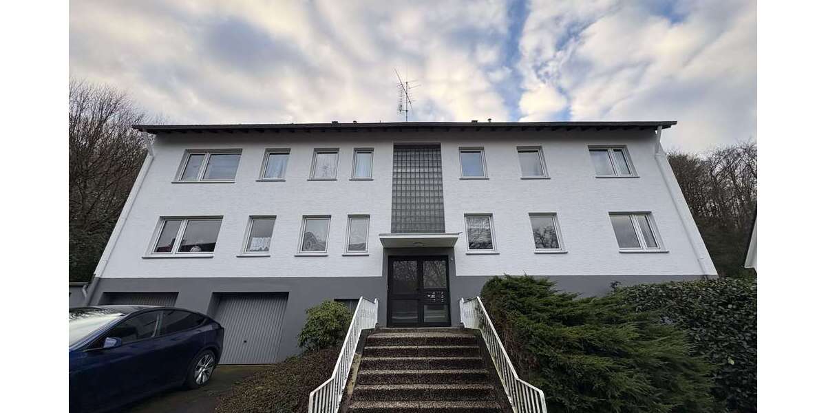 Etagenwohnung Remscheid Lüttringhausen - 3 Zimmer, 92 m&sup2;, 560&euro; | Angebot:24962474