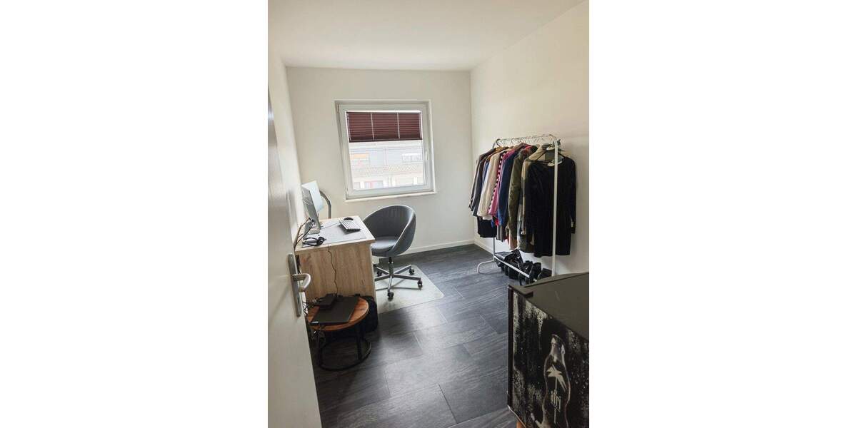 Etagenwohnung Kaarst Büttgen - 4 Zimmer, 101 m&sup2;, 370.000&euro; | Angebot:25731391