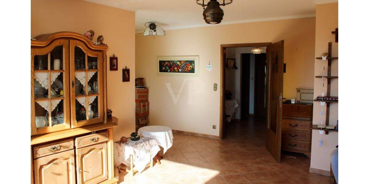 Etagenwohnung Velbert Mitte - 2 Zimmer, 60 m&sup2;, 550&euro; | Angebot:26805181
