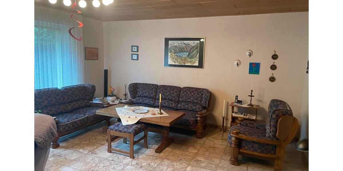 Erdgeschoßwohnung Bergisch Gladbach Alt-Frankenforst - 5 Zimmer, 140 m&sup2;, 460.000&euro; | Angebot:27044139