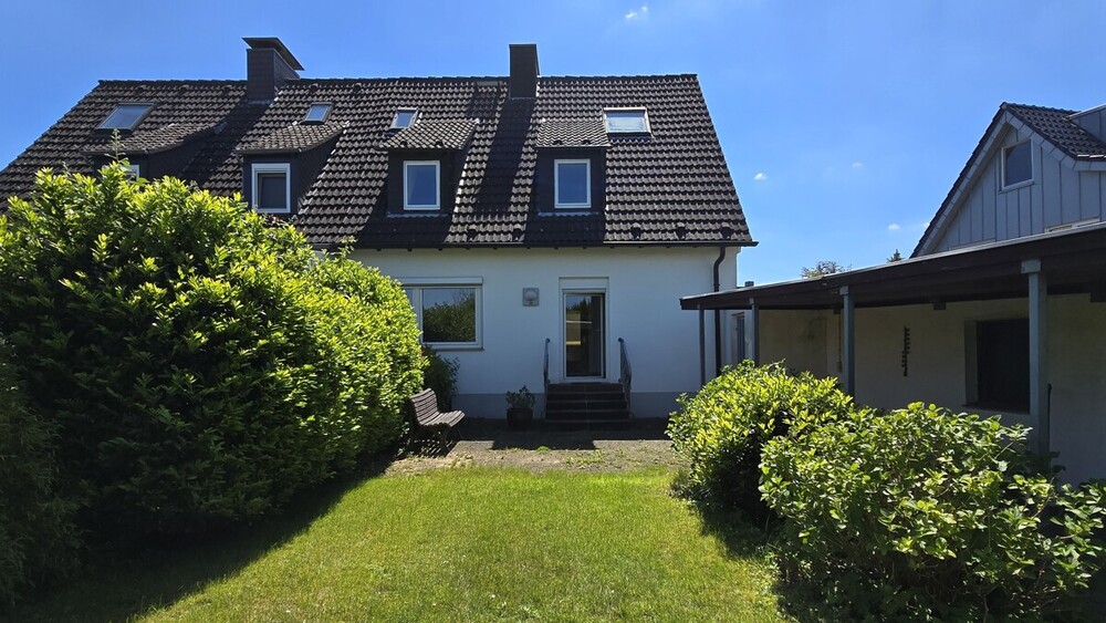 Doppelhaushälfte mit großem Grundstück und Bauplatz - Doppelhaushälfte Mettmann | Angebot:26820953