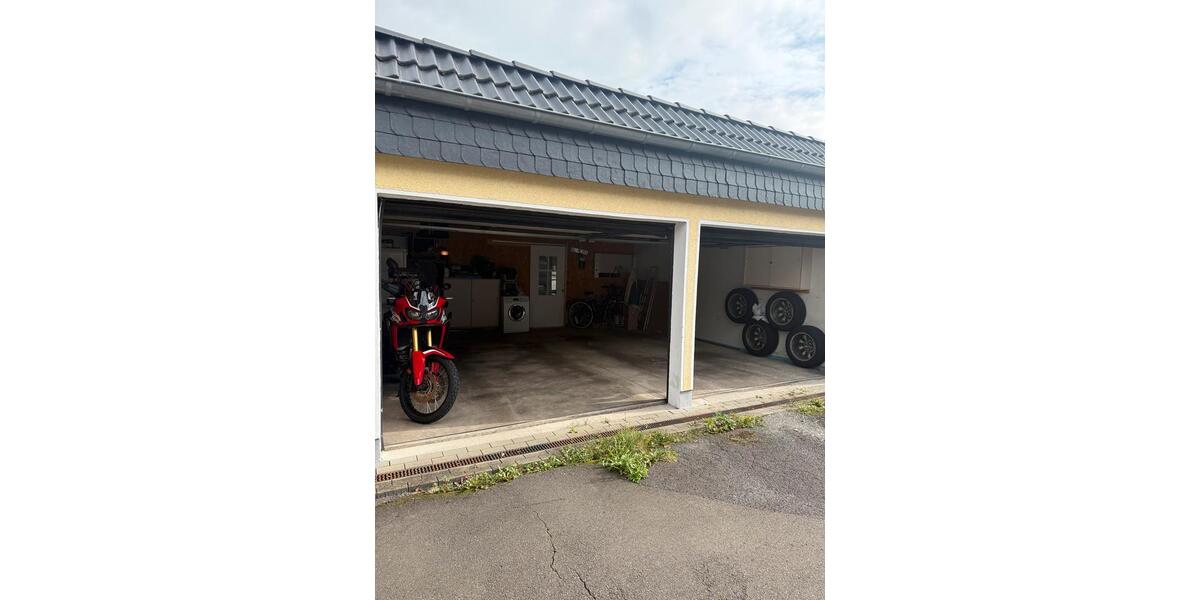 Einfamilienhaus Wermelskirchen - 9 Zimmer, 256 m&sup2;, 859.000&euro; | Angebot:25813936