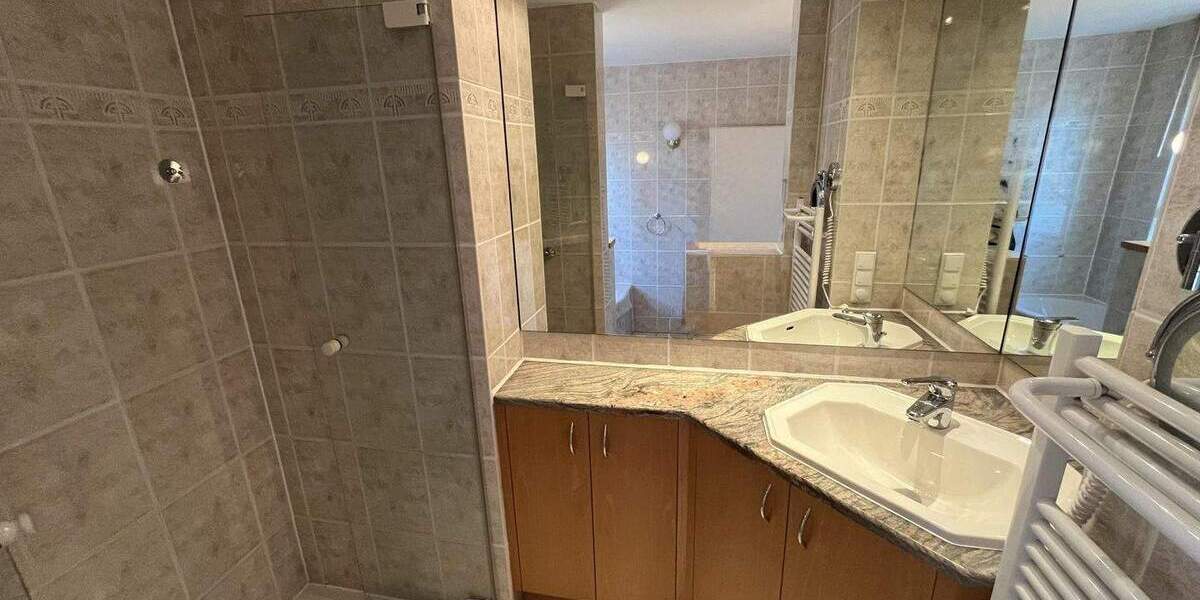 Einfamilienhaus Burscheid - 6 Zimmer, 157 m&sup2;, 715.000&euro; | Angebot:25770241