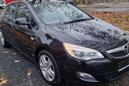 Opel Astra 130.000 km 3.999 &euro; Köln 51107