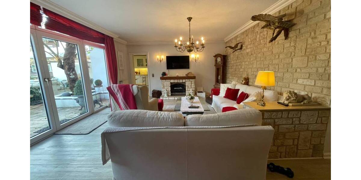 Etagenwohnung Düsseldorf Eller - 3 Zimmer, 126 m&sup2;, 399.900&euro; | Angebot:25685495