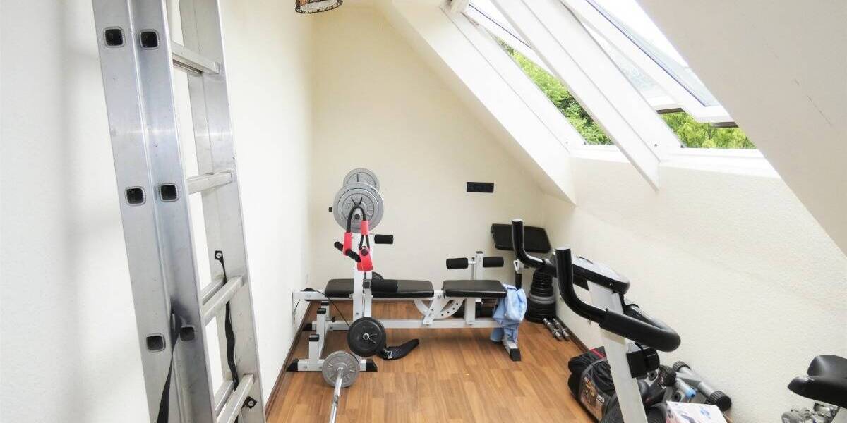 Einfamilienhaus Burscheid - 7 Zimmer, 260 m&sup2;, 529.000&euro; | Angebot:25679995