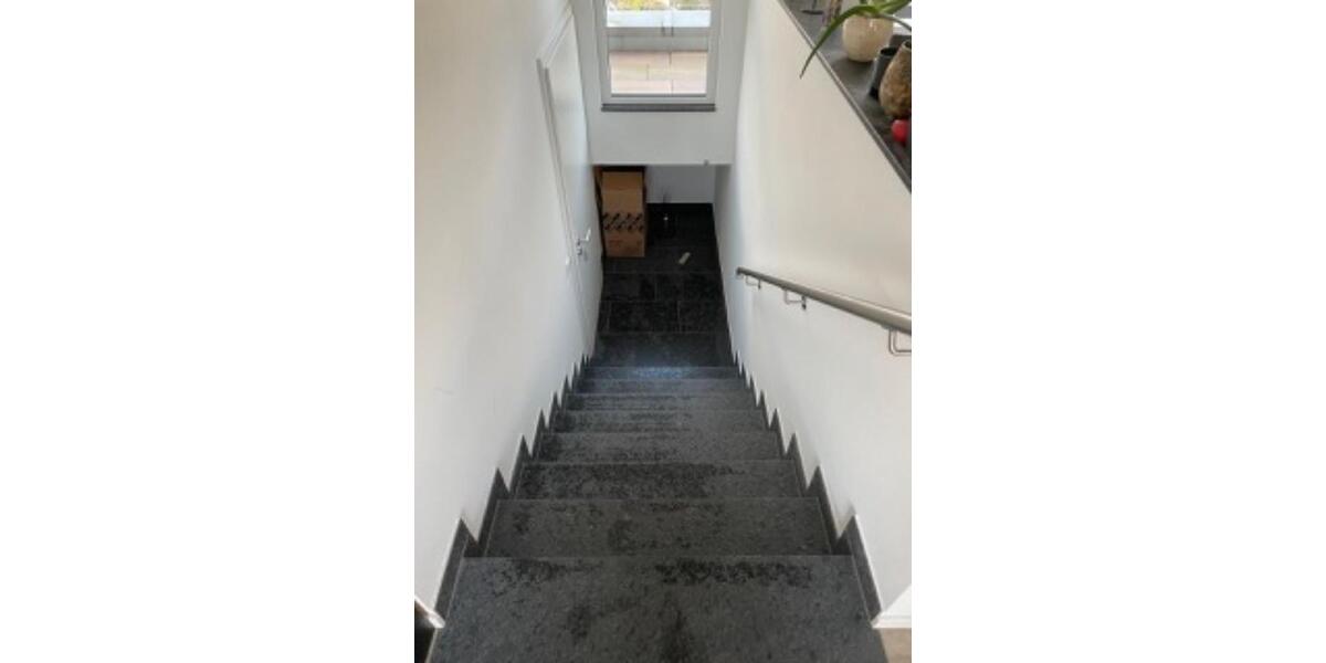 Einfamilienhaus Bergisch Gladbach - 3 Zimmer, 124 m&sup2;, 1.700&euro; | Angebot:25589822