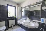 Einfamilienhaus Haan - 7 Zimmer, 303 m&sup2;, 889.000&euro; | Angebot:26834359