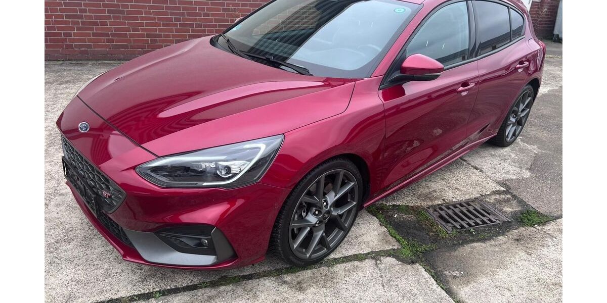 Ford Focus 75.000 km 16.580 &euro; Düsseldorf 40549