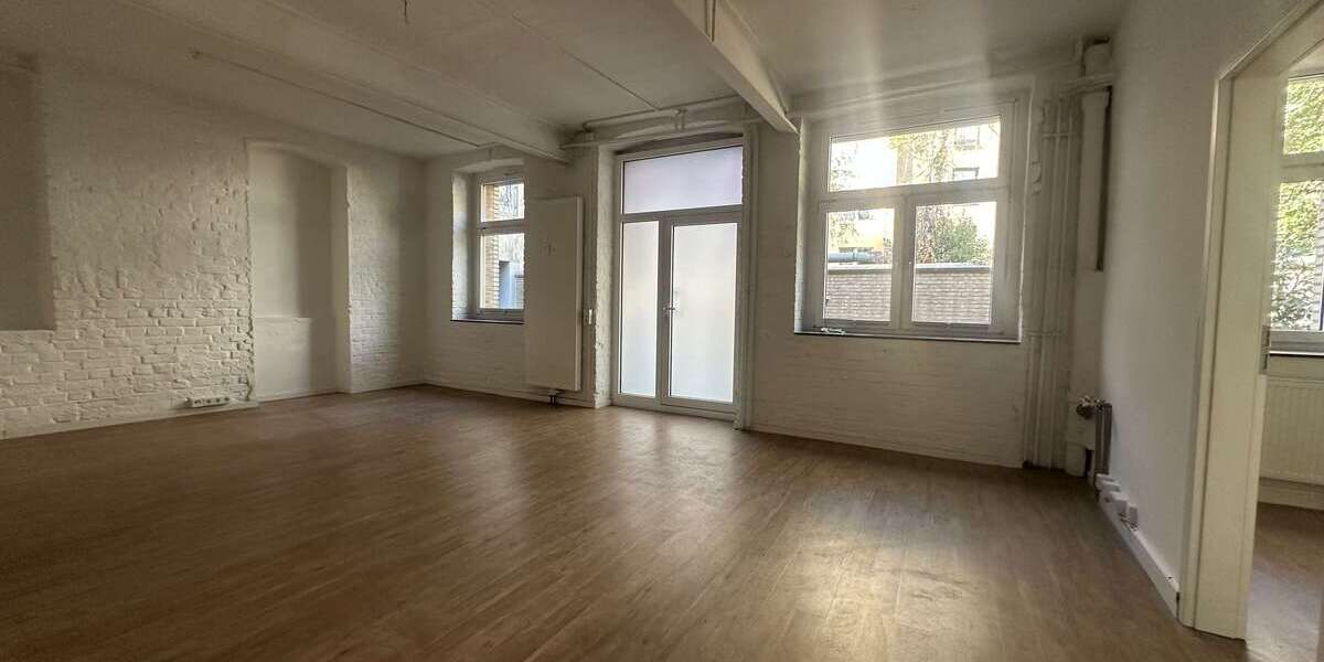 Etagenwohnung Düsseldorf Stadtmitte - 2 Zimmer, 65 m&sup2;, 1.150&euro; | Angebot:26278139