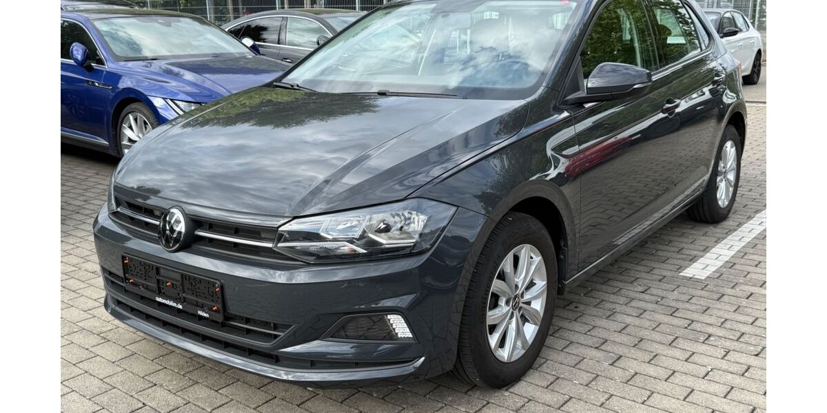 VW Polo 124.764 km 12.829 &euro; Hilden 40721