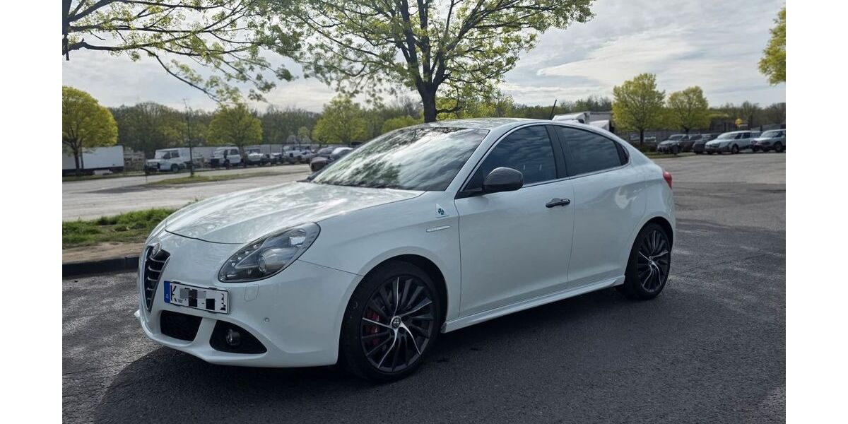 Alfa Romeo Giulietta 160.500 km 11.900 &euro; Köln 50968