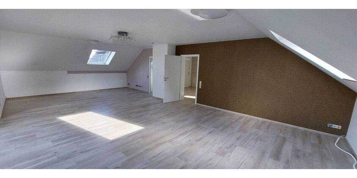 Etagenwohnung Ratingen Zentrum - 2 Zimmer, 117 m&sup2;, 1.390&euro; | Angebot:26818922