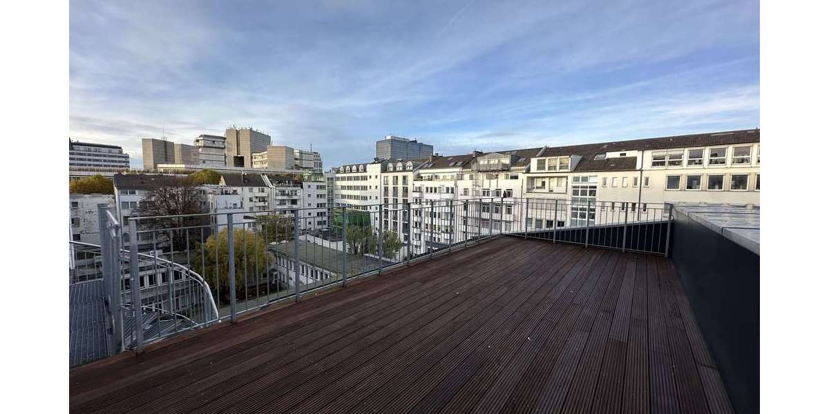Etagenwohnung Düsseldorf Stadtmitte - 2.5 Zimmer, 93 m&sup2;, 1.290&euro; | Angebot:26278138