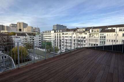 Wohnung Düsseldorf Stadtmitte - 2.5 Zimmer, 93 m&sup2;, 1.290&euro; | Angebot:26278138