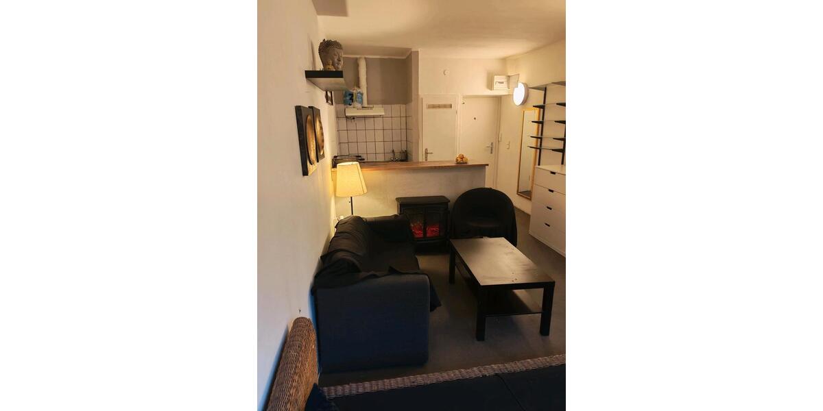 Etagenwohnung Köln Innenstadt - 1 Zimmer, 28 m&sup2;, 900&euro; | Angebot:25714425