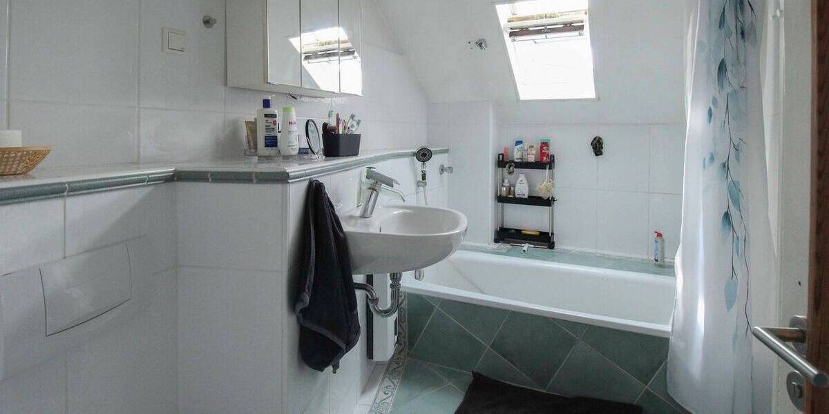 Einfamilienhaus Düsseldorf Pempelfort - 6 Zimmer, 649.000&euro; | Angebot:26156421