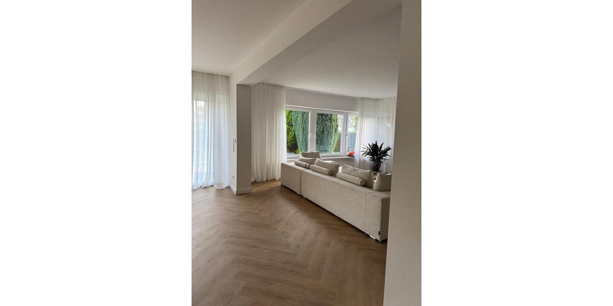 Doppelhaushälfte Meerbusch - 5 Zimmer, 150 m&sup2;, 990.000&euro; | Angebot:26795317