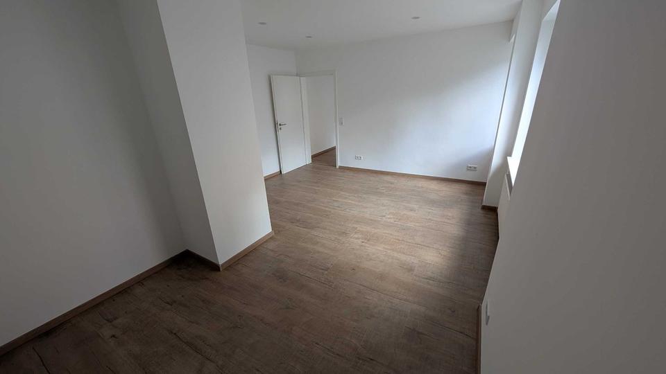Erdgeschoßwohnung Wuppertal Gemarkung Elberfeld - 3 Zimmer, 72 m&sup2;, 960&euro; | Angebot:25978310