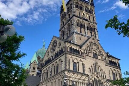 Haus Neuss - 1 Zimmer, 4 m&sup2;, 600&euro; | Angebot:25525624