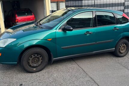 Ford Focus 151.691 km 2.500 &euro; Wuppertal 42349