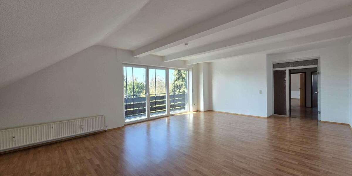 Etagenwohnung Köln-Widdersdorf Widdersdorf - 3 Zimmer, 104 m&sup2;, 1.352&euro; | Angebot:23864152