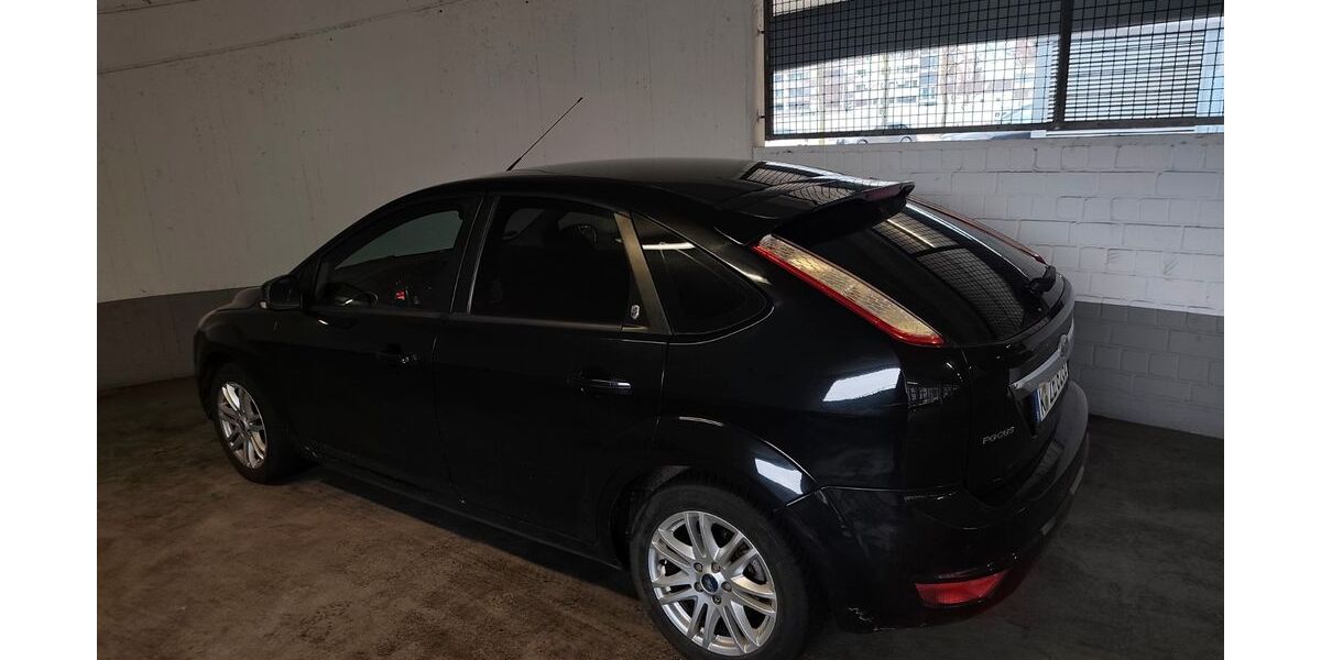 Ford Focus 200.000 km 2.600 &euro; Köln 50739