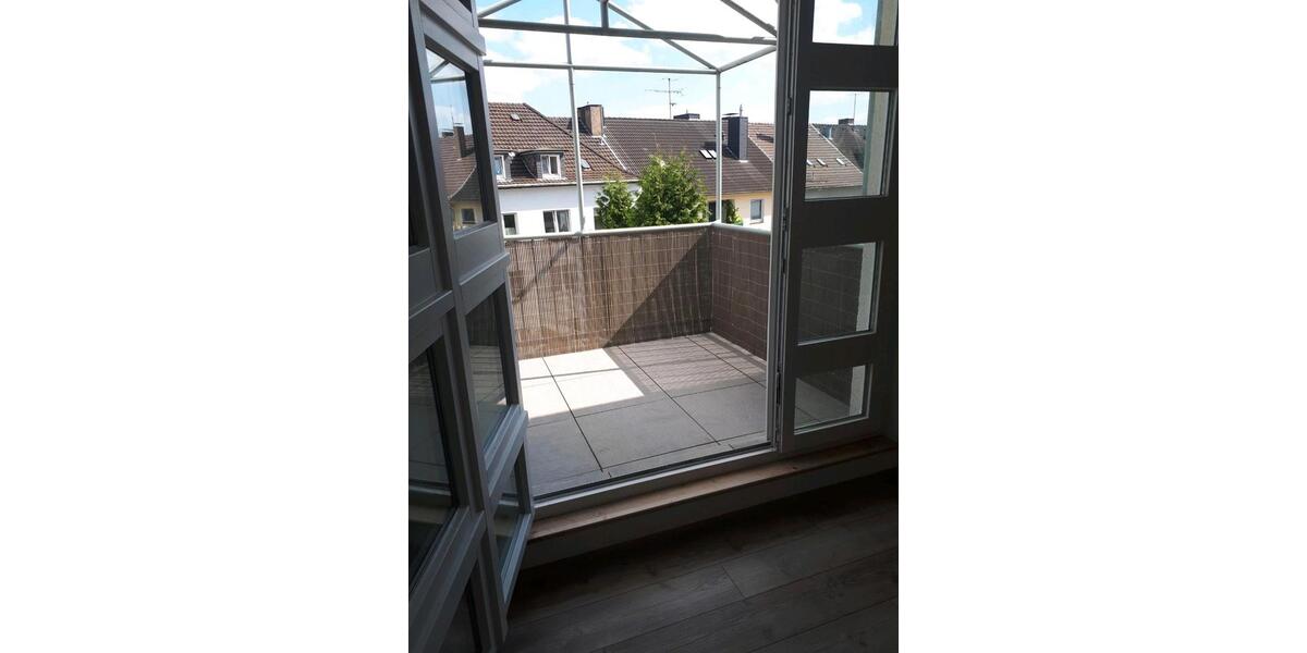 Etagenwohnung Solingen - 2 Zimmer, 56 m&sup2;, 830&euro; | Angebot:25641518
