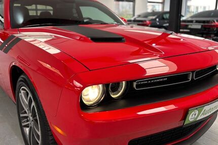 Dodge Challenger 131.500 km 21.999 &euro; Solingen 42697