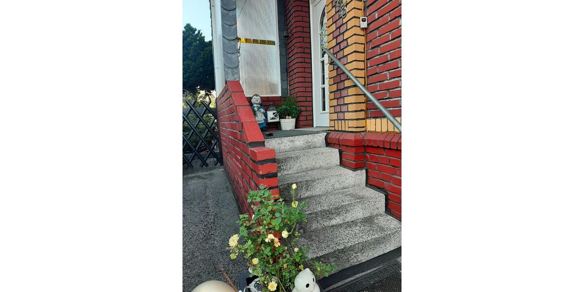 Doppelhaushälfte Velbert Pöthen - 3 Zimmer, 100 m&sup2;, 230.000&euro; | Angebot:24770606