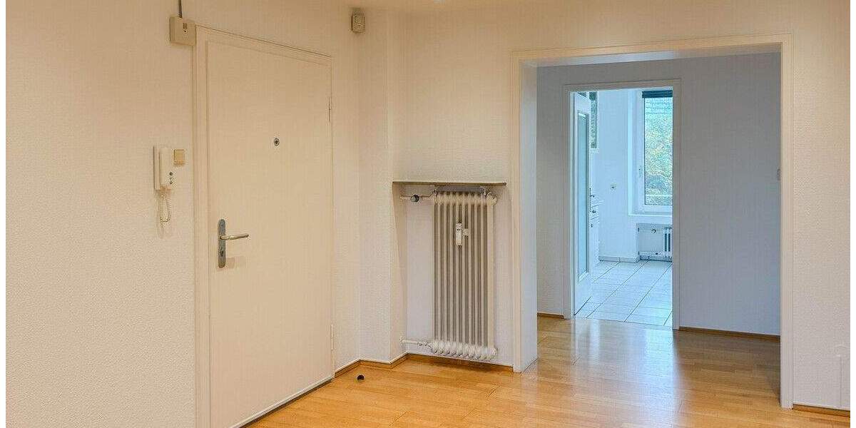 Etagenwohnung Düsseldorf Düsseltal - 3 Zimmer, 121 m&sup2;, 1.770&euro; | Angebot:25687711