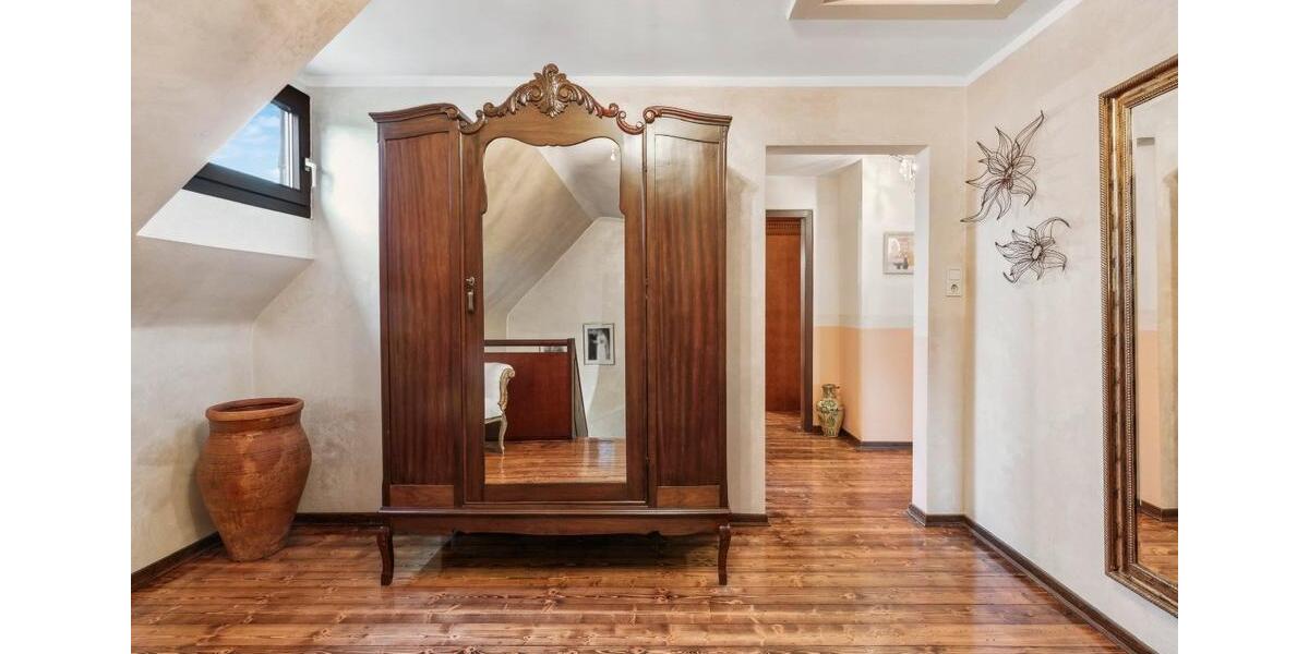 Einfamilienhaus Bergisch Gladbach Paffrath - 6.5 Zimmer, 168 m&sup2;, 469.000&euro; | Angebot:26803536