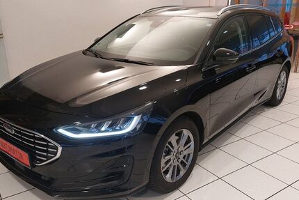 Ford Focus 66.100 km 18.500 &euro; Köln 51149