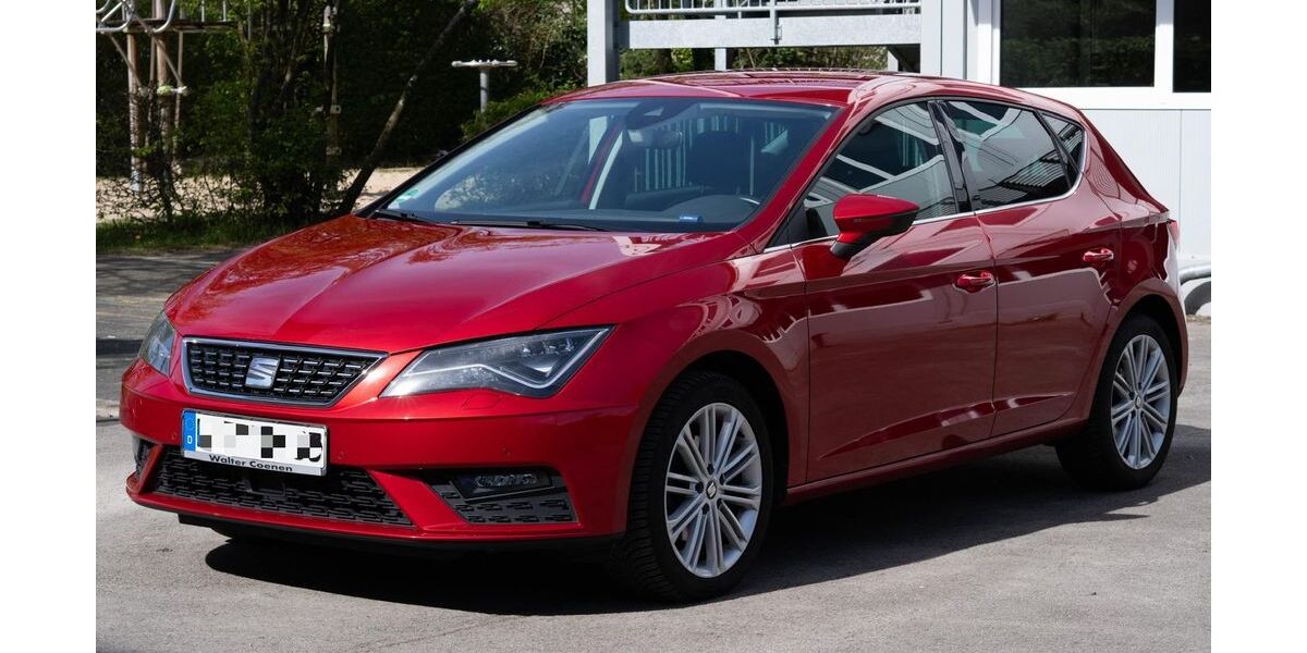 Seat Leon 126.446 km 11.990 &euro; Neuss 41464