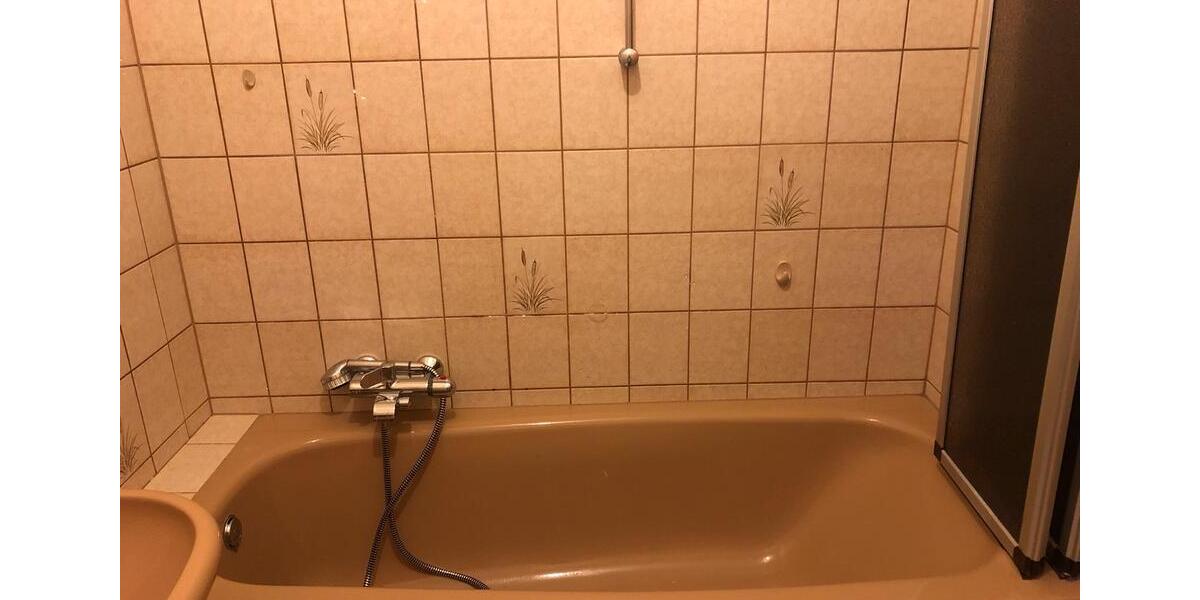 Etagenwohnung Remscheid Remscheid-Süd - 2 Zimmer, 72 m&sup2;, 570&euro; | Angebot:25900244