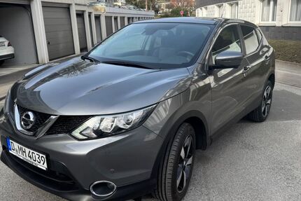 Nissan Qashqai 25.000 km 14.490 &euro; Wuppertal 42349