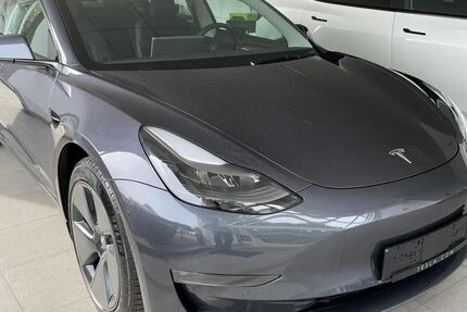 Tesla Model 3 66.400 km 29.990 &euro; Mülheim an der Ruhr 45478