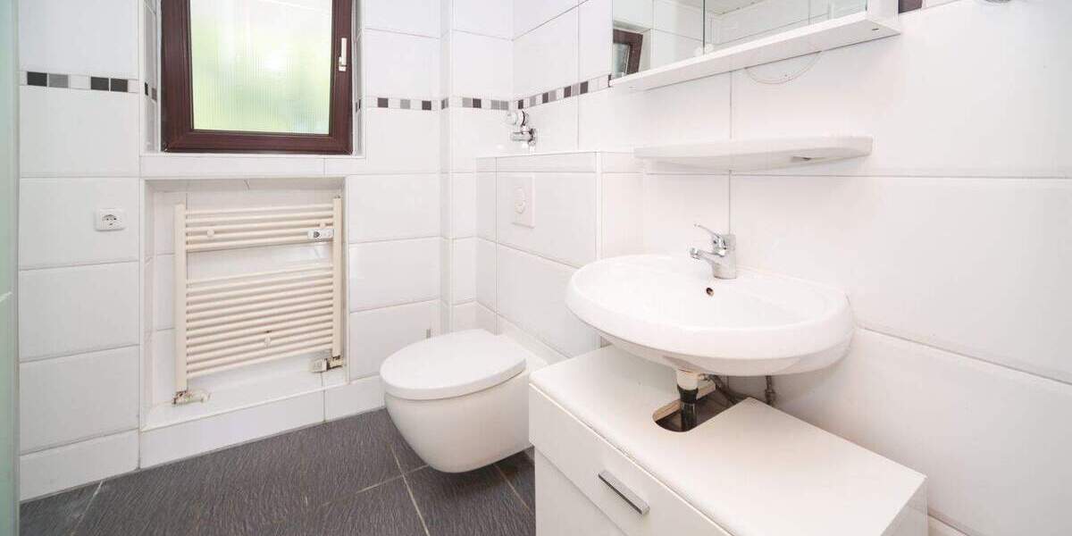 Etagenwohnung Wuppertal Barmen - 3 Zimmer, 87 m&sup2;, 150.000&euro; | Angebot:25865346