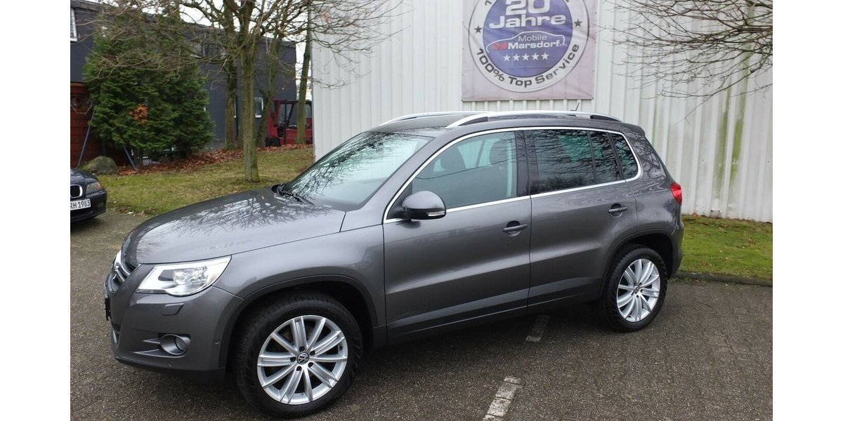 VW Tiguan TEAM orig.ATM ca 52 tkm XENON AHK PARKPILOT 112.432 km 9.408 &euro; Köln 50858
