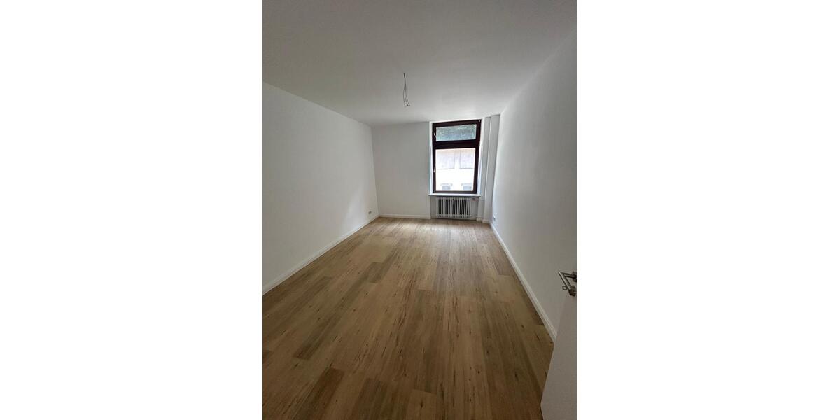 Etagenwohnung Wuppertal Arrenberg - 1 Zimmer, 23 m&sup2;, 330&euro; | Angebot:25539409