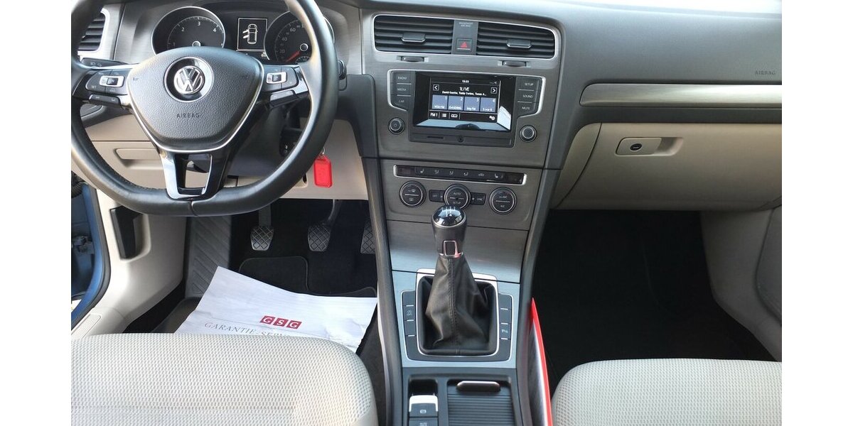 VW Golf VII COMFORTLINE PANORAMADACH KLIMAAUTOMATIK 1 150.000 km 9.888 &euro; Köln 50858