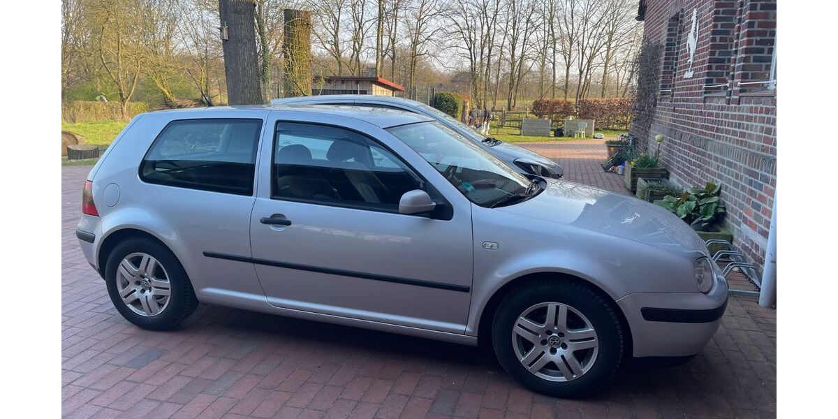 VW Golf 196.000 km 1.699 &euro; Remscheid 42859