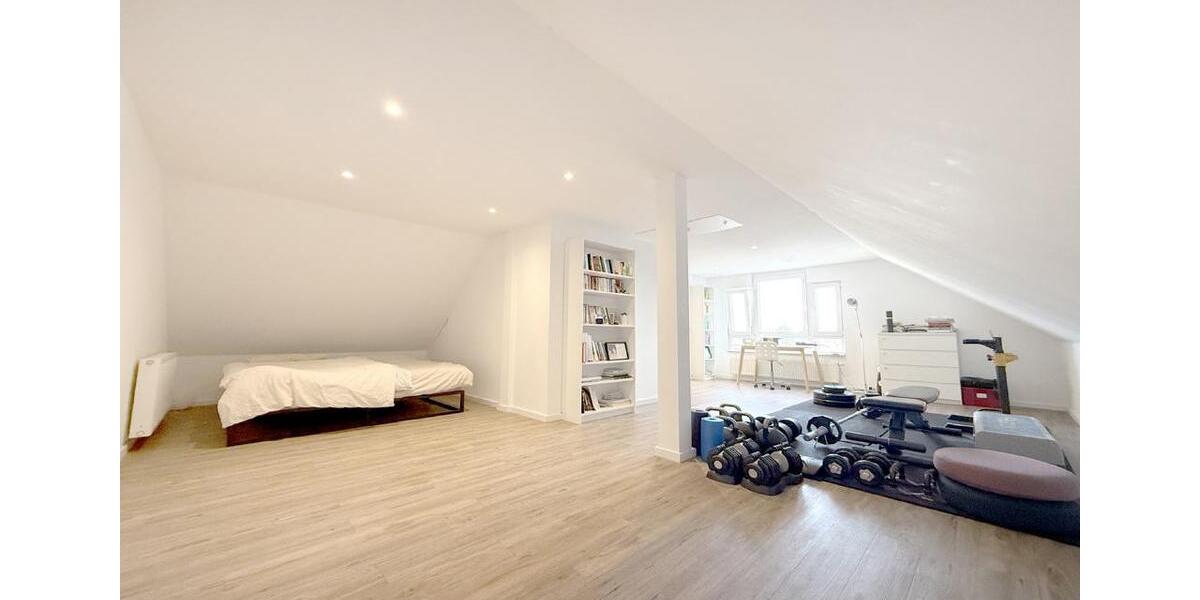 Einfamilienhaus Frechen - 5 Zimmer, 209 m&sup2;, 2.495&euro; | Angebot:26060513