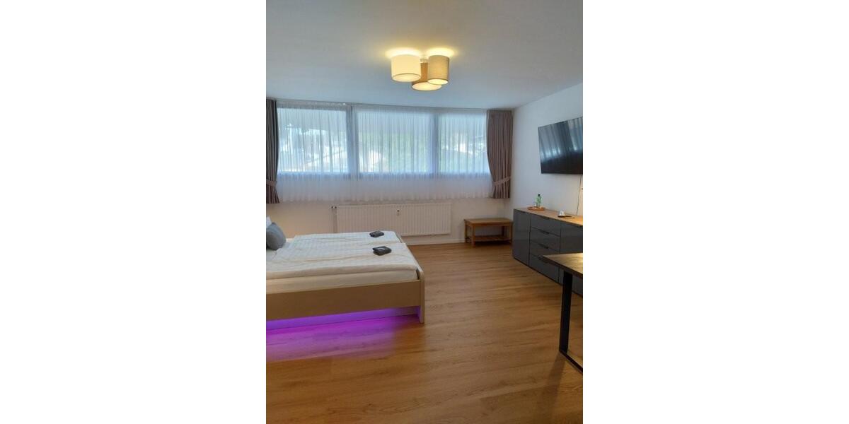 Verkauf eines kleinen Hotel garni in Köln voll genehmigter Beherbergungsbetrieb mit 8 Betten 4 Zimmern, studentisches Wohnen denkbar - Gewerbeobjekt Köln Mülheim | Angebot:22794810