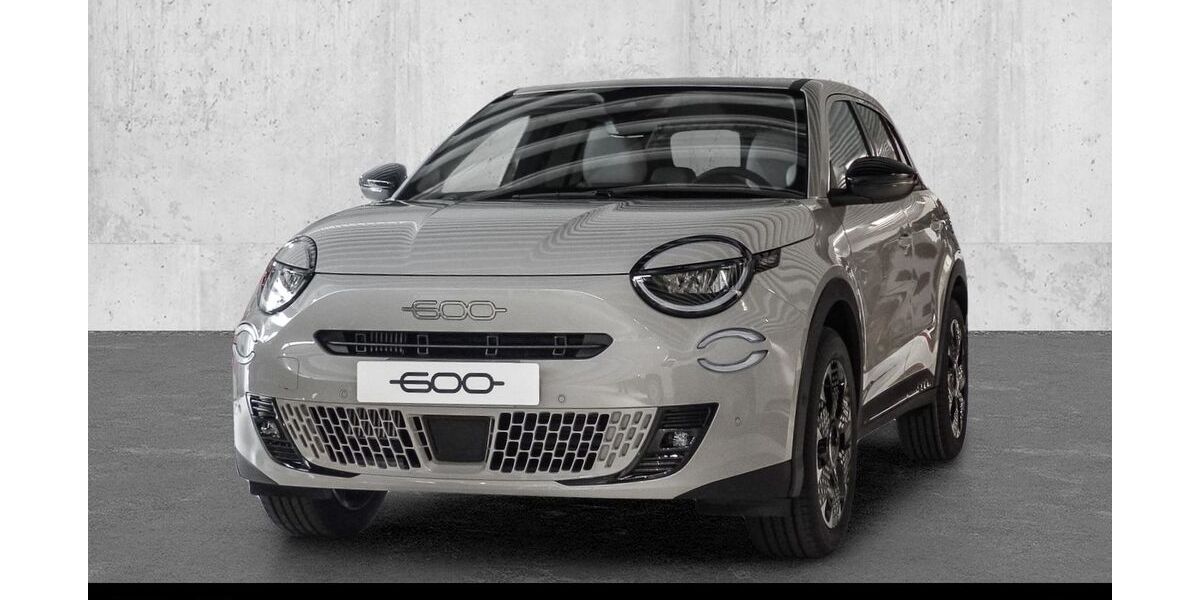 Fiat 600 14.990 km 21.575 &euro; Köln 51149