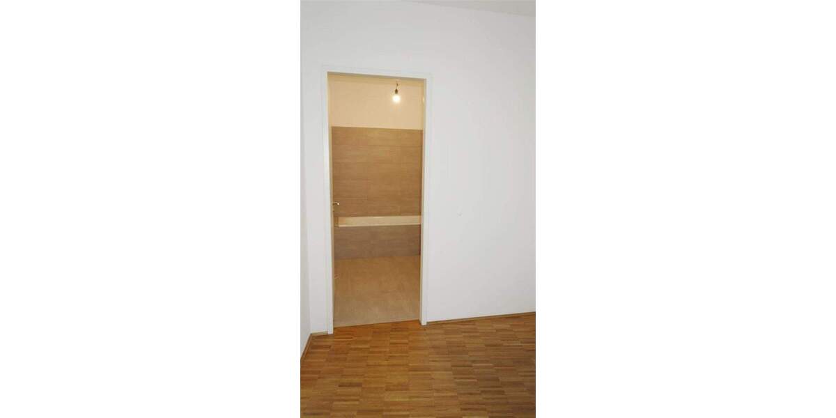 Etagenwohnung Düsseldorf Flingern Nord - 2 Zimmer, 61 m&sup2;, 1.019&euro; | Angebot:25747652