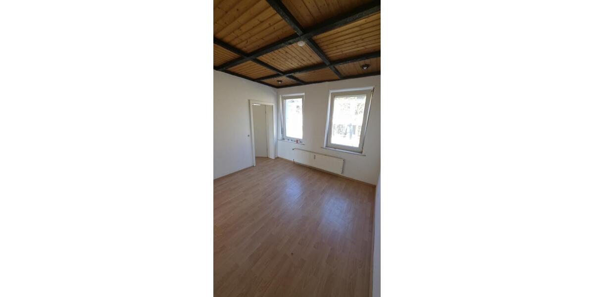 Etagenwohnung Solingen Central - 3 Zimmer, 65 m&sup2;, 635&euro; | Angebot:25921627