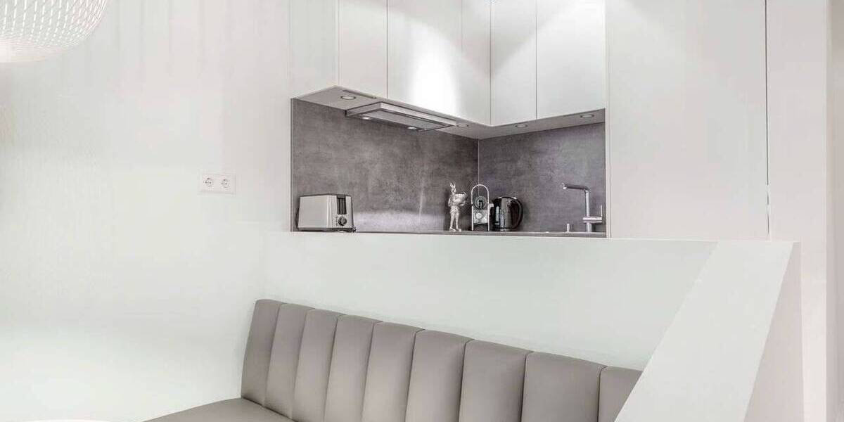 Etagenwohnung Düsseldorf Altstadt - 2 Zimmer, 55 m&sup2;, 1.750&euro; | Angebot:26244901