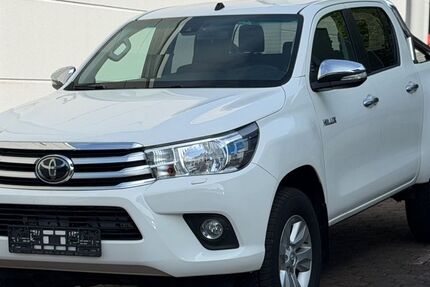 Toyota Hilux 64.400 km 27.990 &euro; Velbert 42551